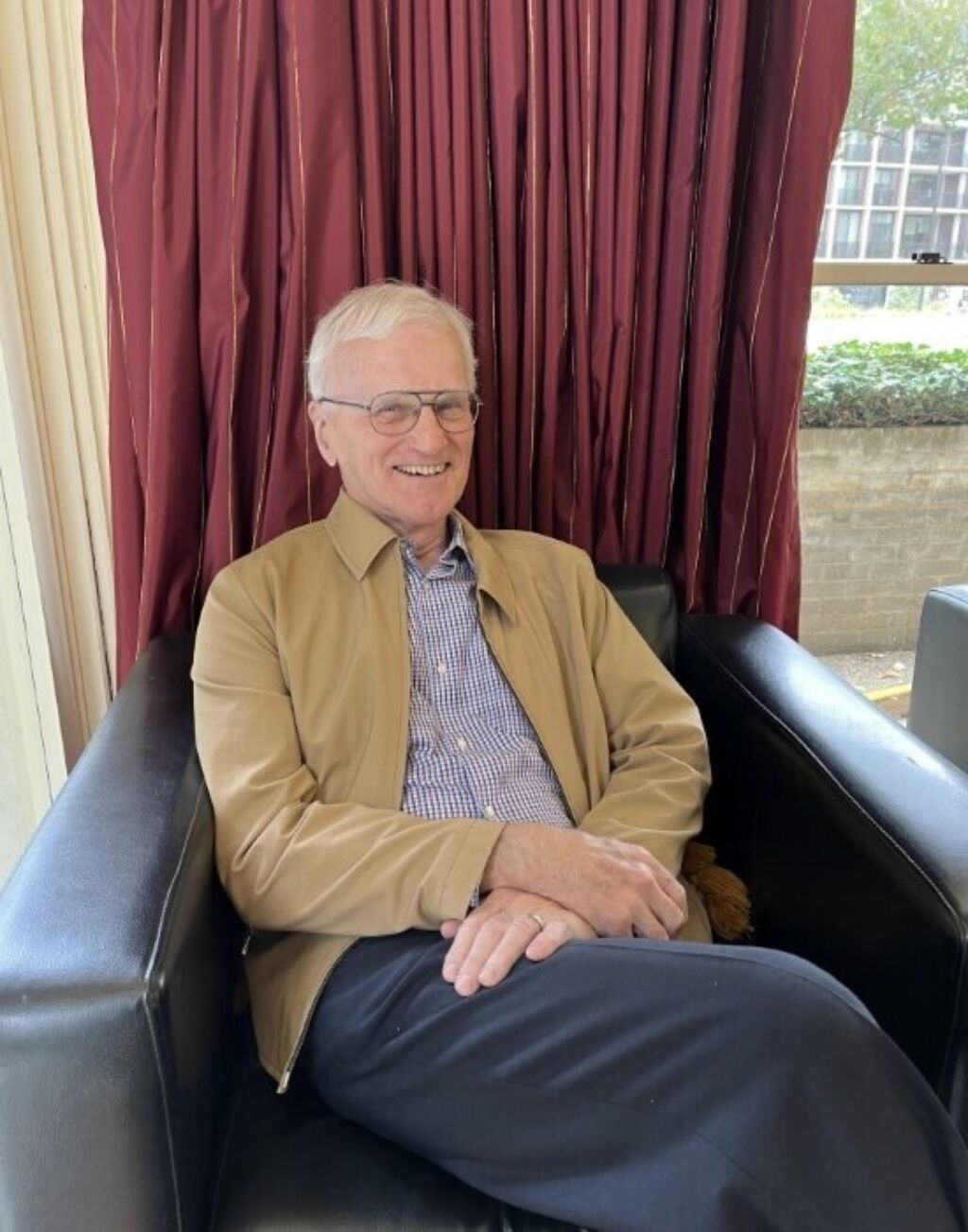 2025 04 15 Visit by Alum Peter Graves 5830 website
