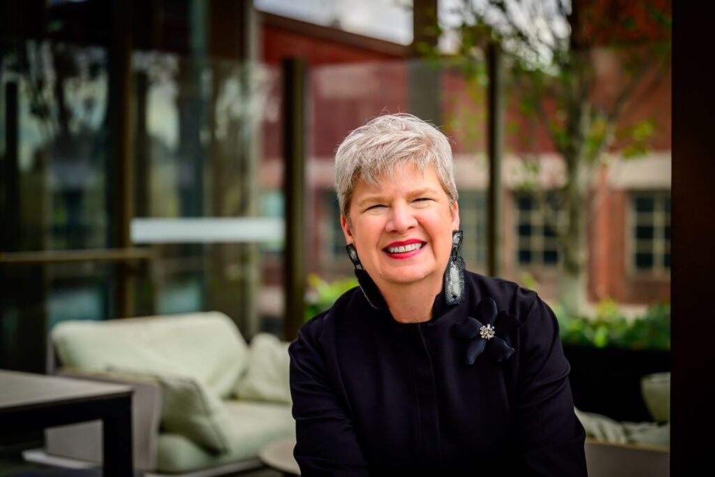 7 Dr Brenda Holt preferred web