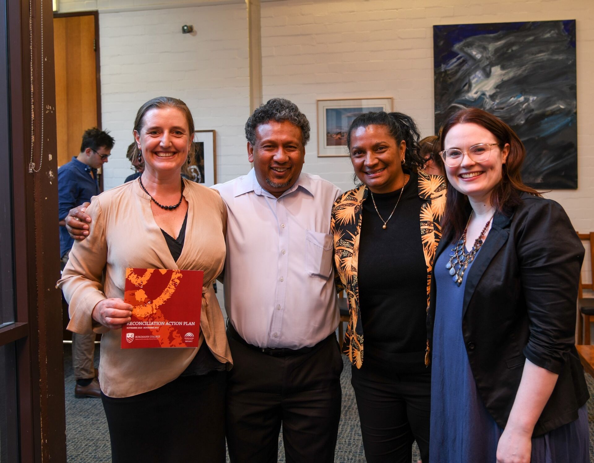 DSC 0068 Amelia Asmi Nova Sally small